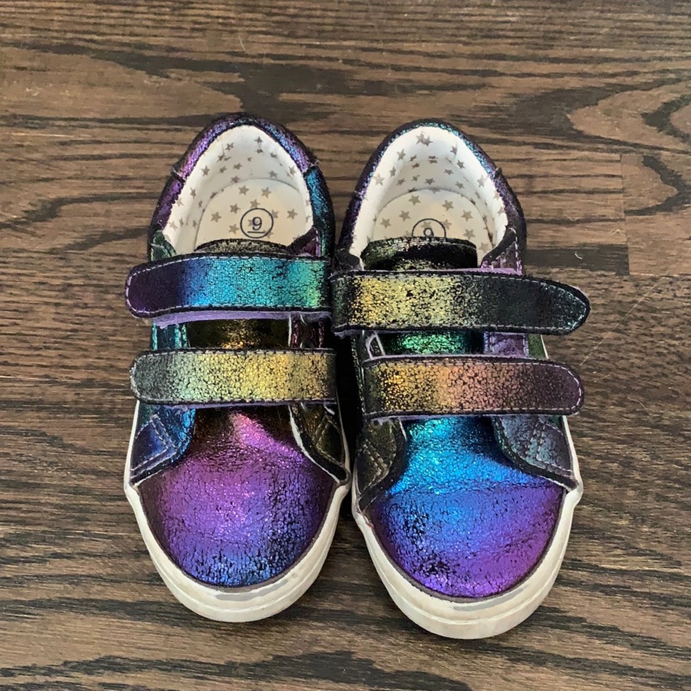 Cat and Jack rainbow irredentist sneakers 9 girls